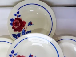 4 assiettes creuses vintage de K&G Luneville modèle Chantal 220516