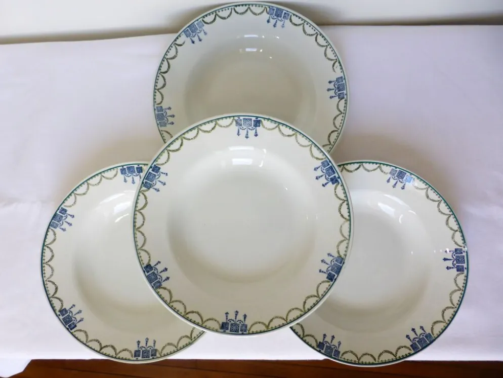 4 assiettes creuses vintage de St Amand 220643