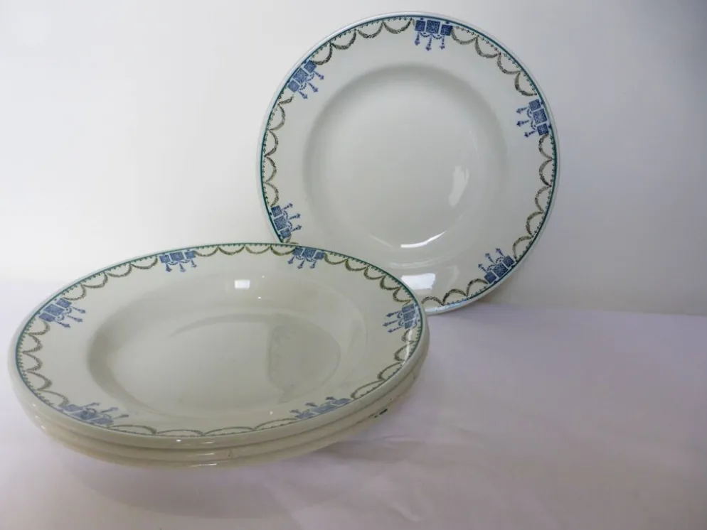 4 assiettes creuses vintage de St Amand 220628