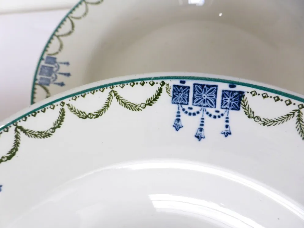 4 assiettes creuses vintage de St Amand 220628