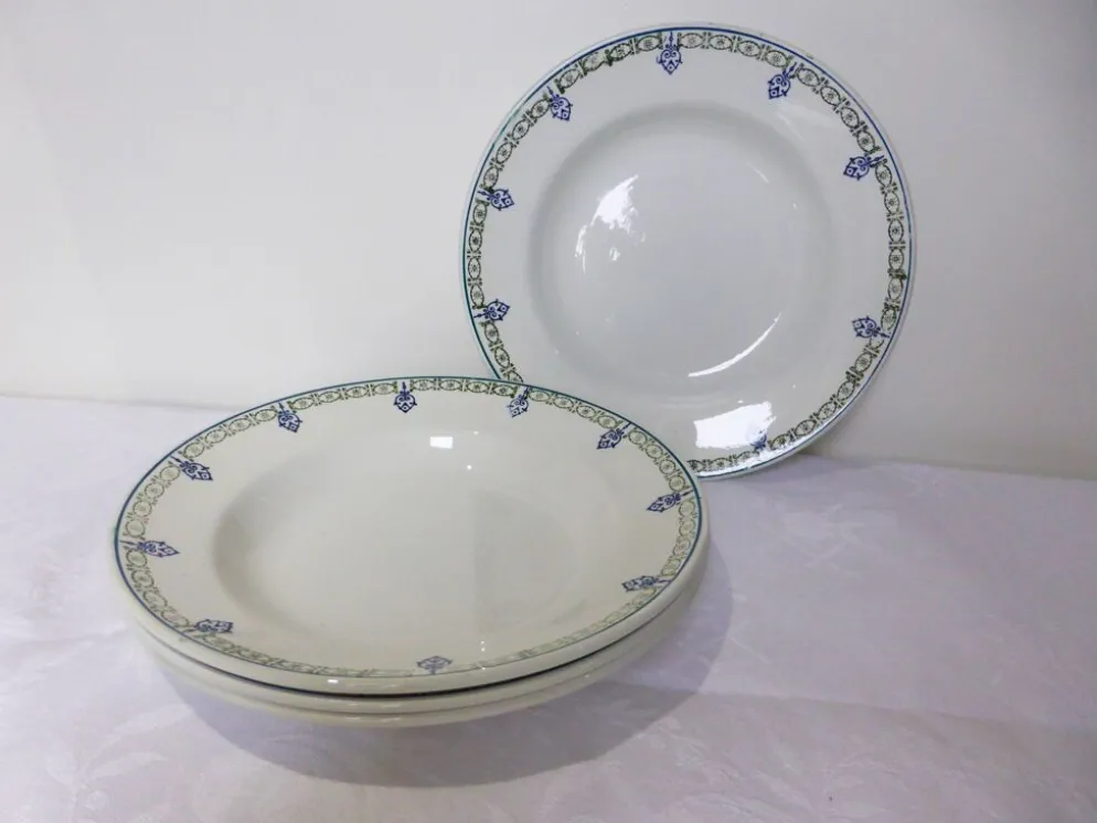 4 assiettes creuses vintage de St Amand 211239