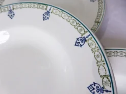 4 assiettes creuses vintage de St Amand 211239