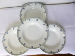 4 assiettes creuses vintage de St Amand 211239