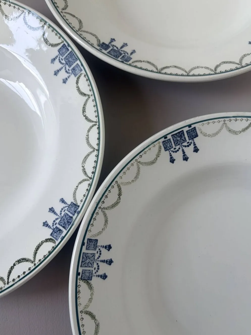 3 assiettes creuses vintage de St Amand 220645