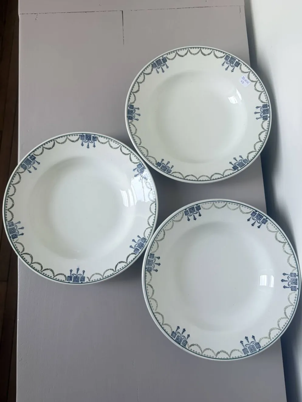 3 assiettes creuses vintage de St Amand 220645