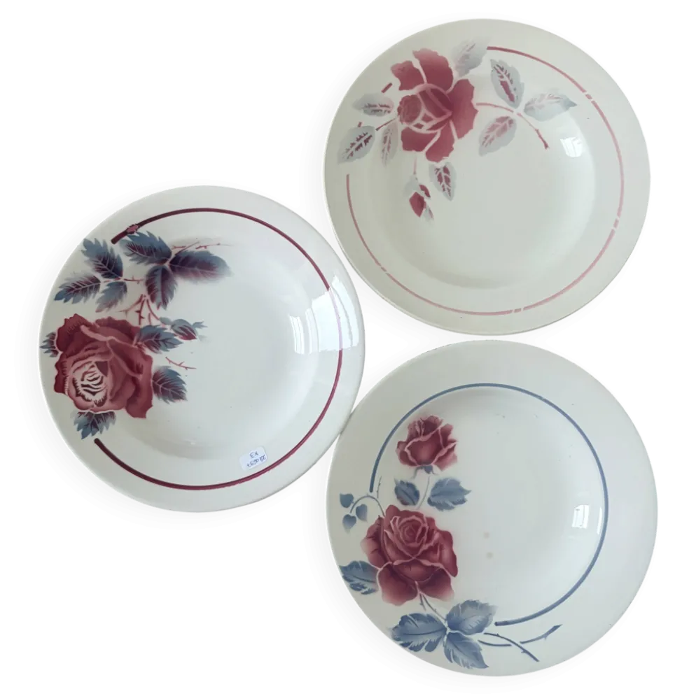 3 assiettes creuses vintage en pêle mêle 220637