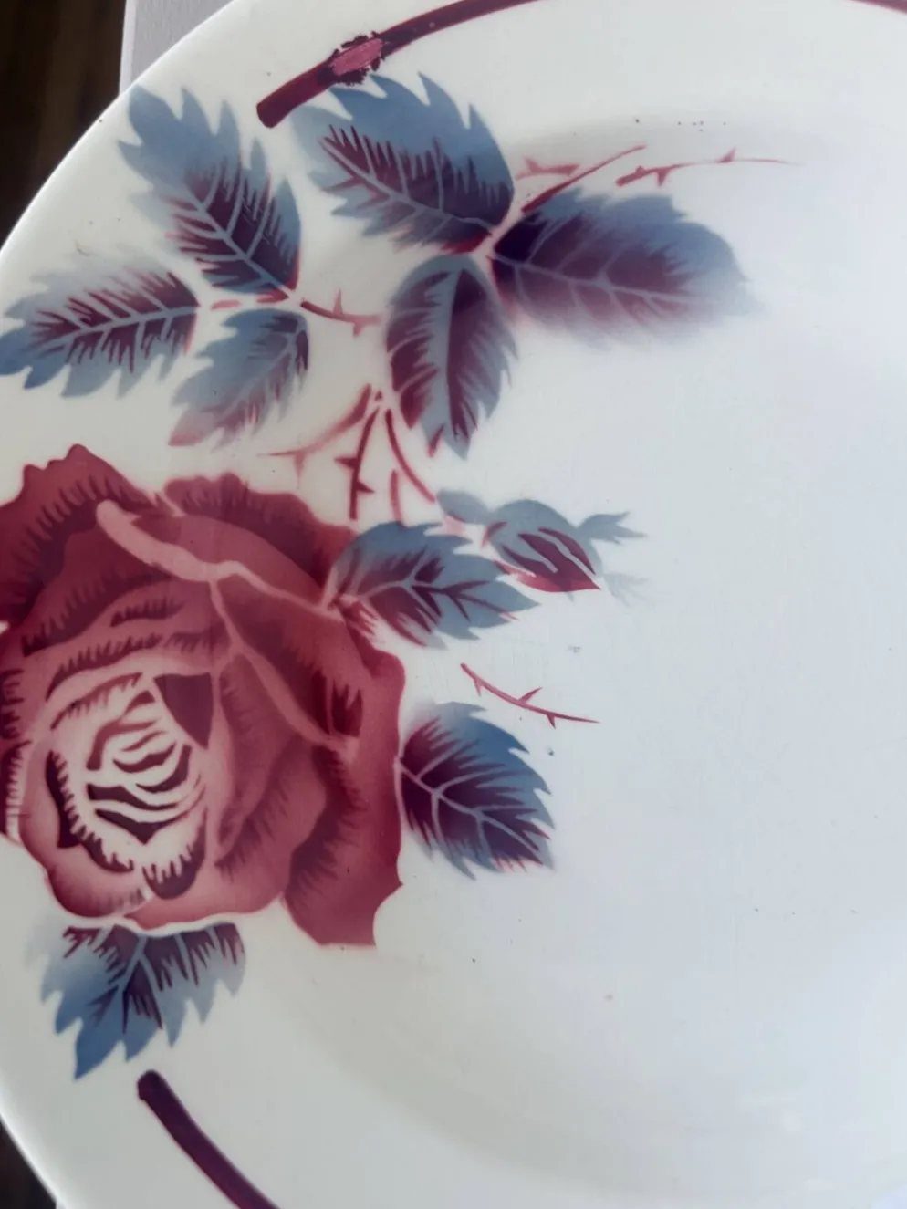3 assiettes creuses vintage en pêle mêle 220637