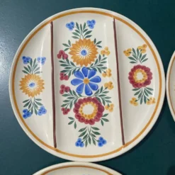 Assiettes décor floral peint Printemps