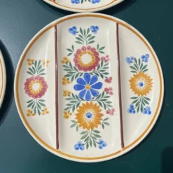 Assiettes décor floral peint Printemps