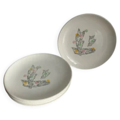 6 assiettes à dessert