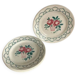 4 assiettes à dessert