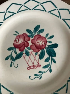 4 assiettes à dessert
