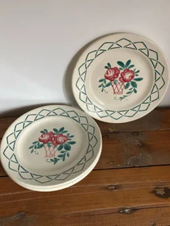 4 assiettes à dessert