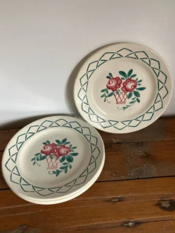 4 assiettes à dessert