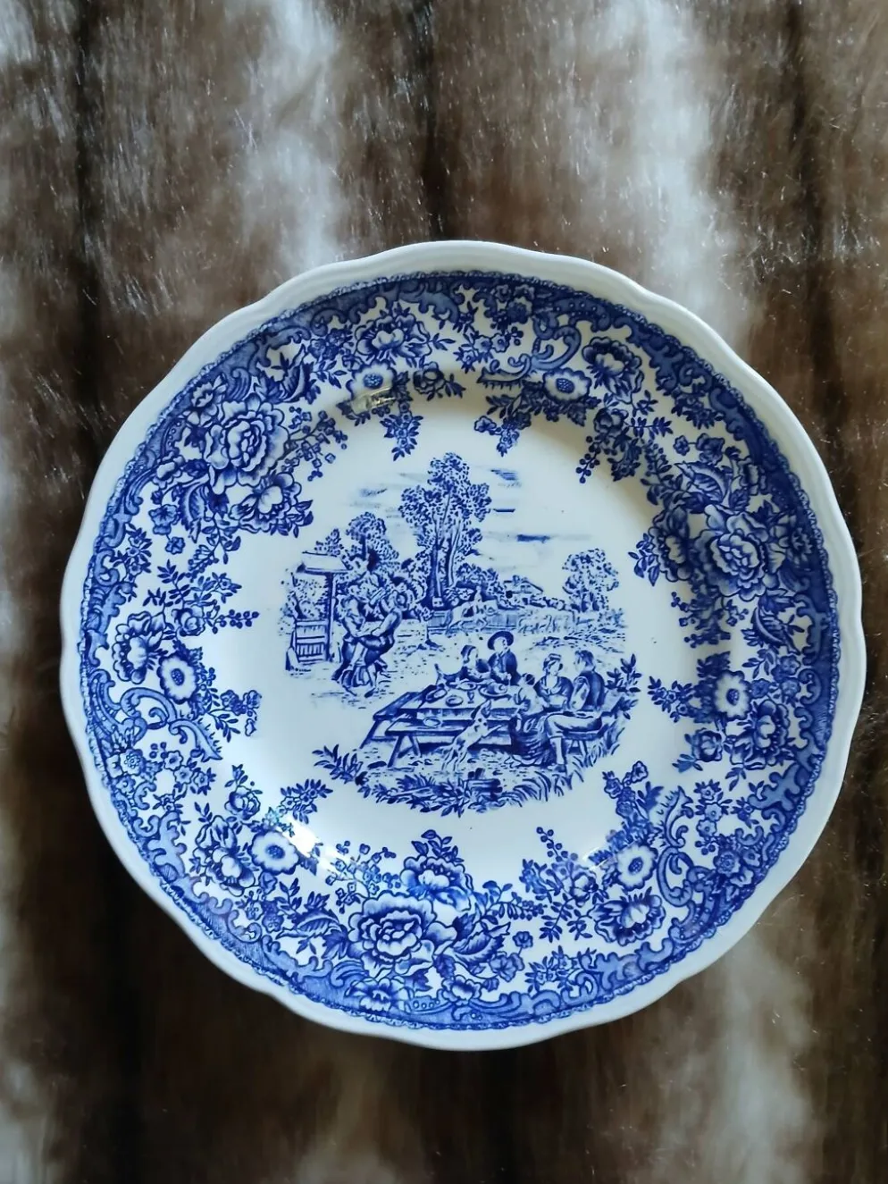 12 assiettes à dessert anciennes Lunéville KG