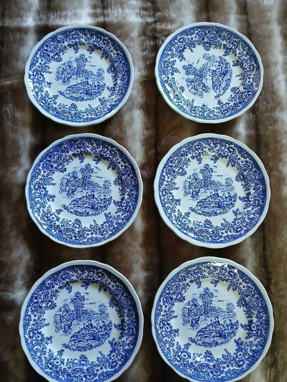 12 assiettes à dessert anciennes Lunéville KG