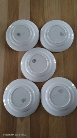 5 assiettes à dessert anciennes