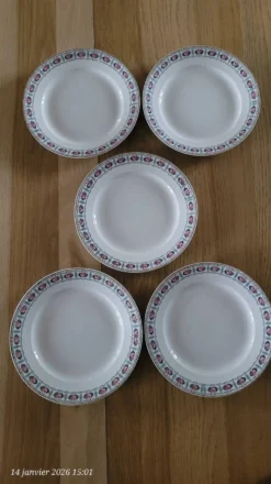 5 assiettes à dessert anciennes