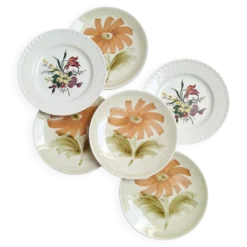 Assiettes à dessert avec fleurs St Amand et Galluis