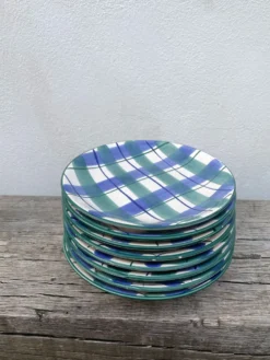 8 assiettes à dessert à carreaux verte et bleu