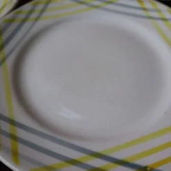 8 assiettes à dessert décor géométrique jaune et gris Moulin des loups