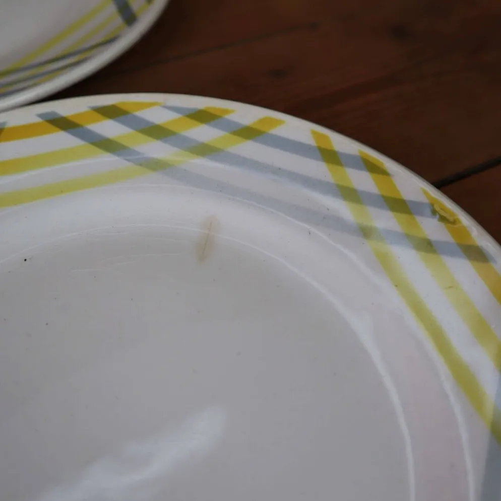 8 assiettes à dessert décor géométrique jaune et gris Moulin des loups