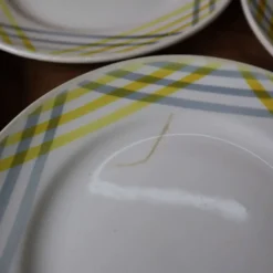 8 assiettes à dessert décor géométrique jaune et gris Moulin des loups