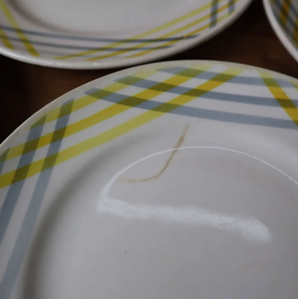 8 assiettes à dessert décor géométrique jaune et gris Moulin des loups