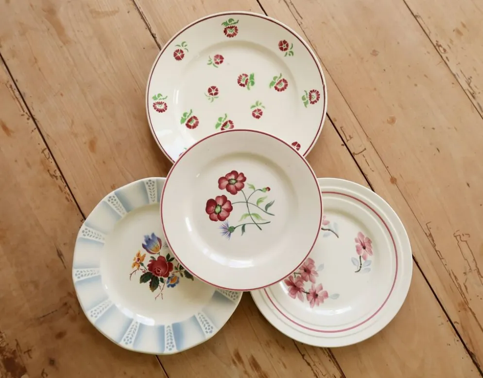 4 assiettes à dessert dépareillées vintage faïence fleurie – Lot Rosie