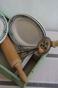 6 assiettes à dessert en céramique