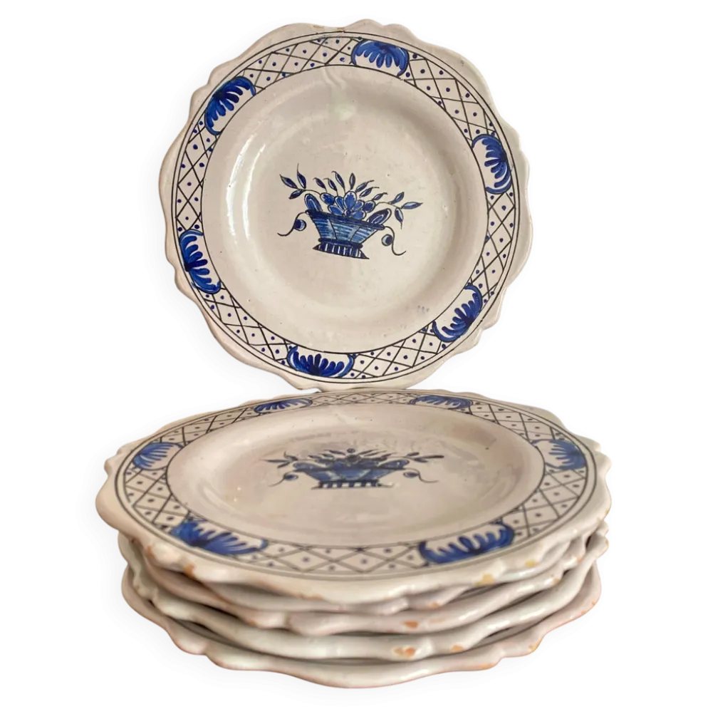 Assiettes à dessert en faïence de Rouen décor main