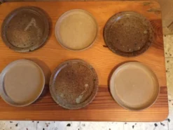 6 assiettes à dessert en grès