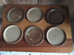 6 assiettes à dessert en grès