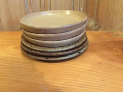 6 assiettes à dessert en grès