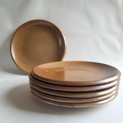 Assiettes à dessert en grès