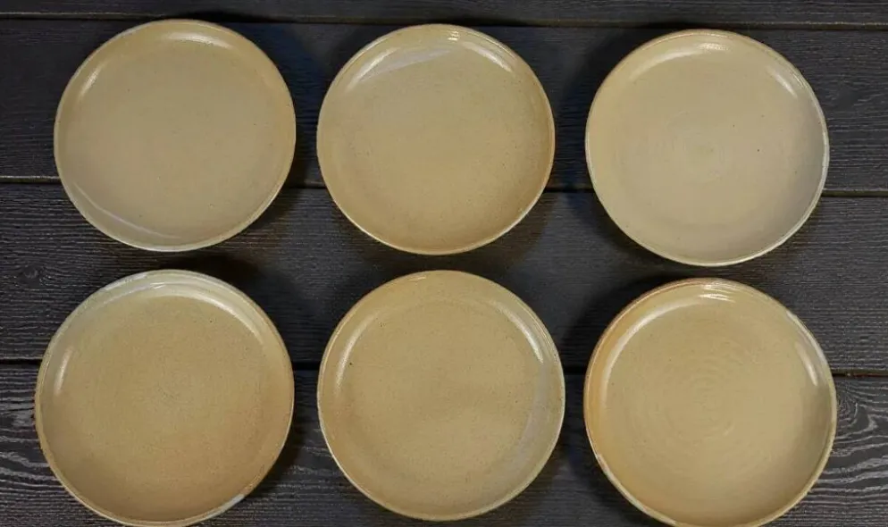 6 assiettes à dessert en grès Poterie Auger