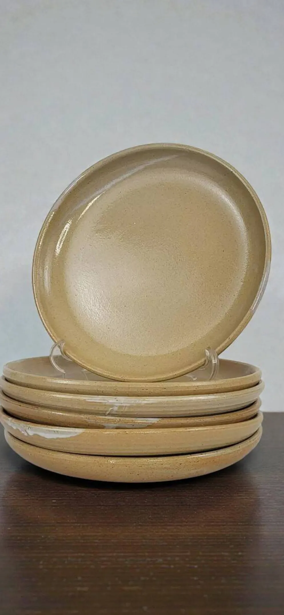 6 assiettes à dessert en grès Poterie Auger
