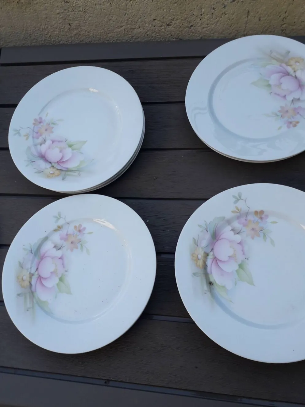 10 assiettes à dessert en porcelaine de Limoges France