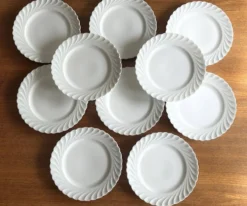 10 assiettes à dessert en porcelaine de Limoges Haviland modèle Torse