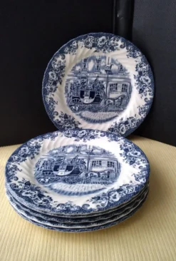 6 Assiettes à dessert en porcelaine Anglaise Johnson Bros