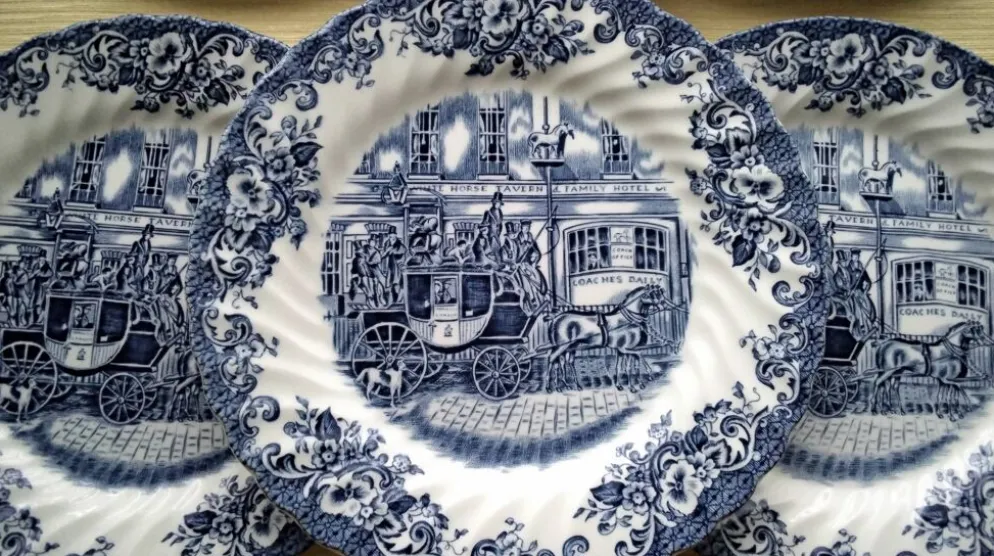6 Assiettes à dessert en porcelaine Anglaise Johnson Bros