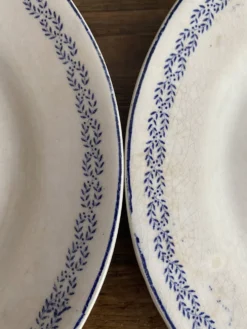 Assiettes à dessert en terre d efer Creil et Montereau service Reuil