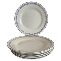 Assiettes à dessert en terre d efer Creil et Montereau service Reuil