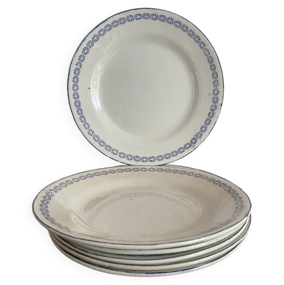Assiettes à dessert en terre d efer Creil et Montereau service Reuil