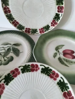 4 assiettes à dessert fruits d’été vintage