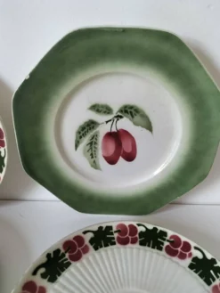 4 assiettes à dessert fruits d’été vintage