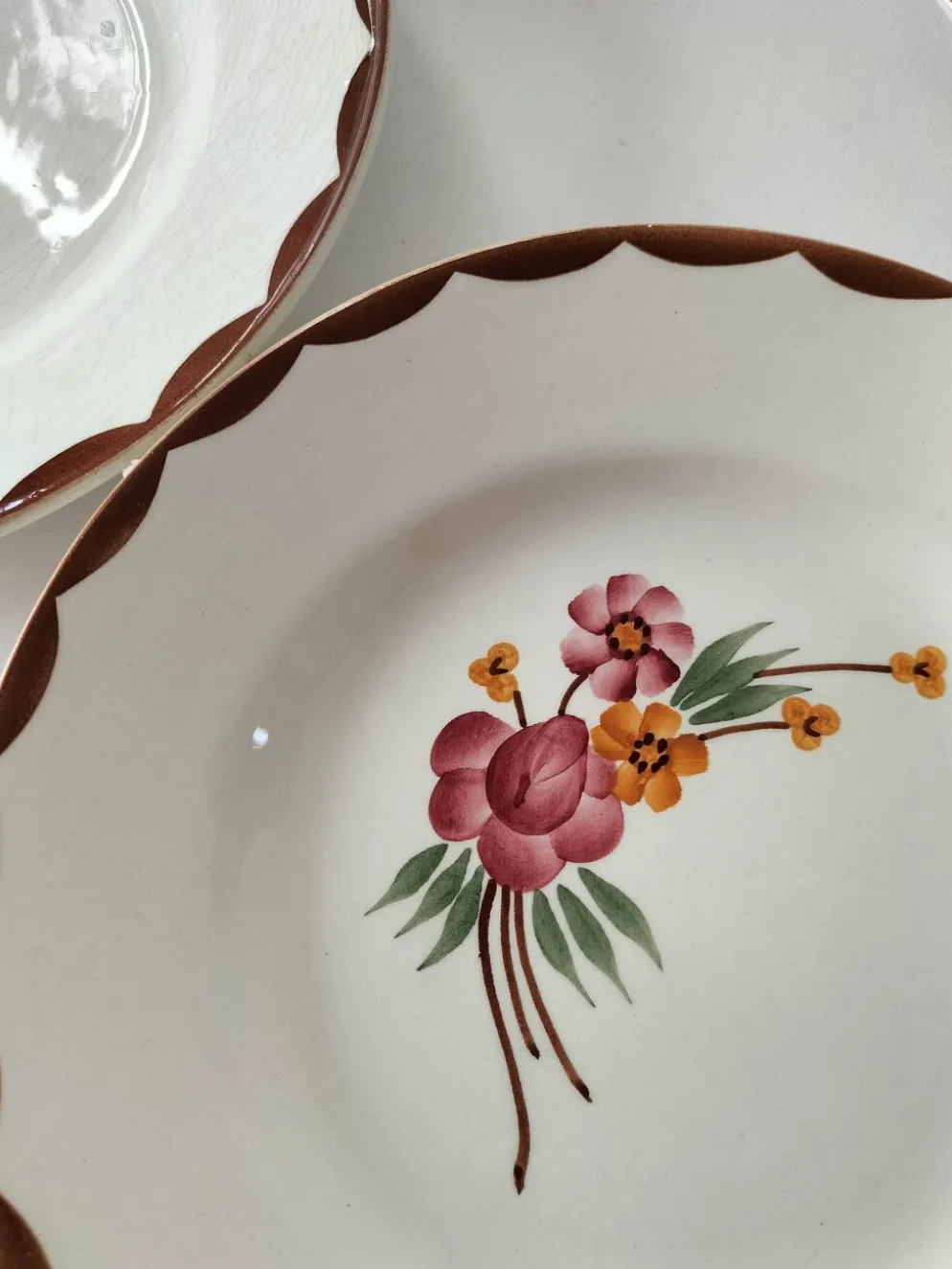 6 assiettes à dessert HBCM Montereau modèle Huguette