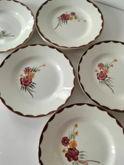 6 assiettes à dessert HBCM Montereau modèle Huguette