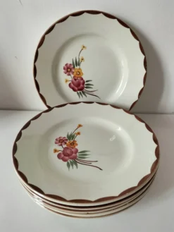 6 assiettes à dessert HBCM Montereau modèle Huguette