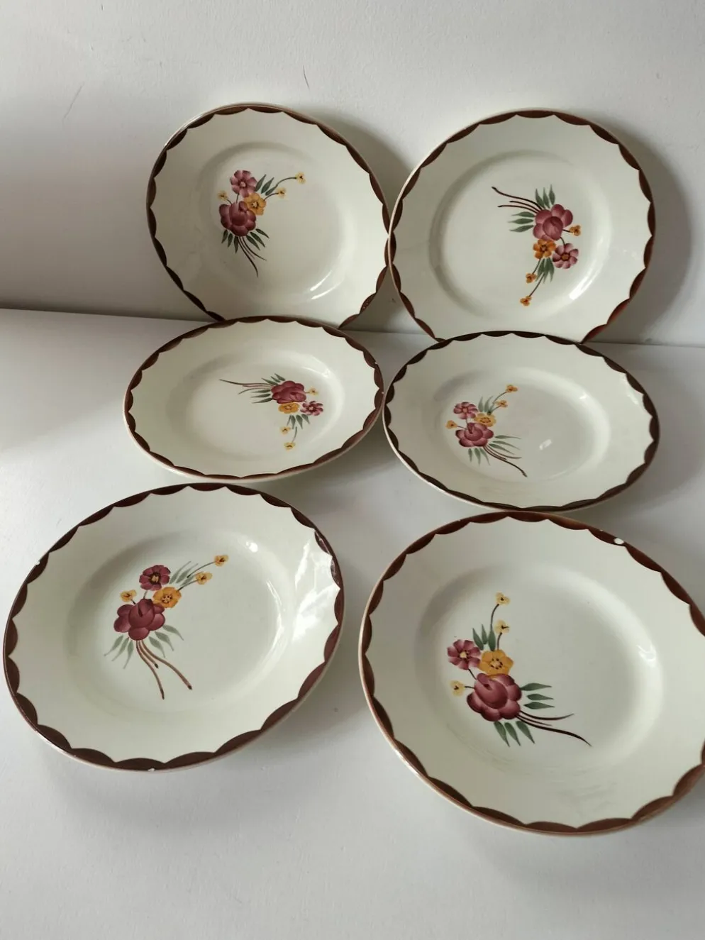 6 assiettes à dessert HBCM Montereau modèle Huguette